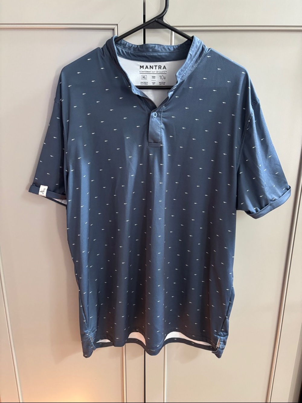 Mantra Men's Blue Short-Sleeve Henley Catalyst Polo with sharks. XL